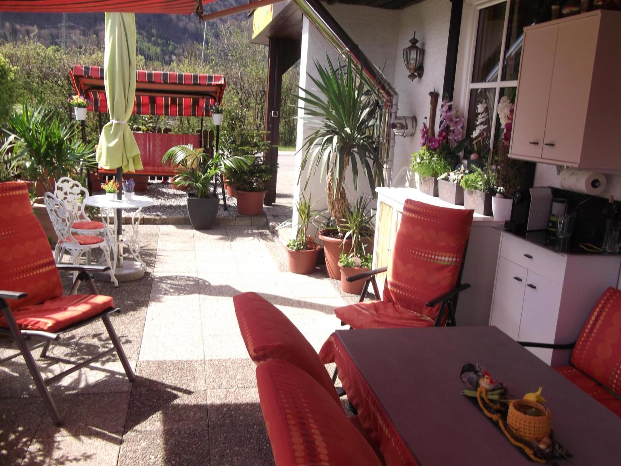 Ferien Bei Conny Apartment Nueziders Bagian luar foto