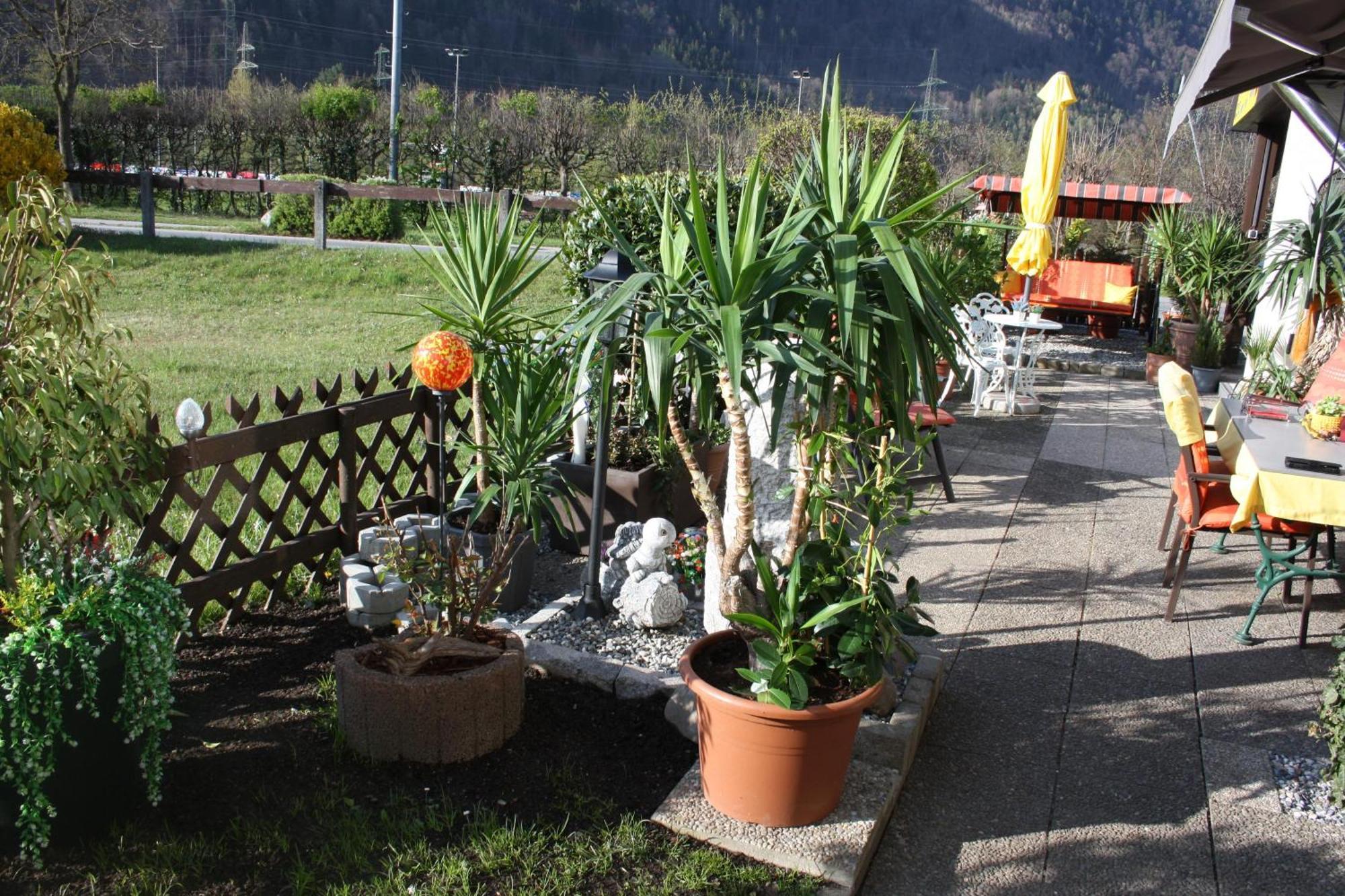 Ferien Bei Conny Apartment Nueziders Bagian luar foto