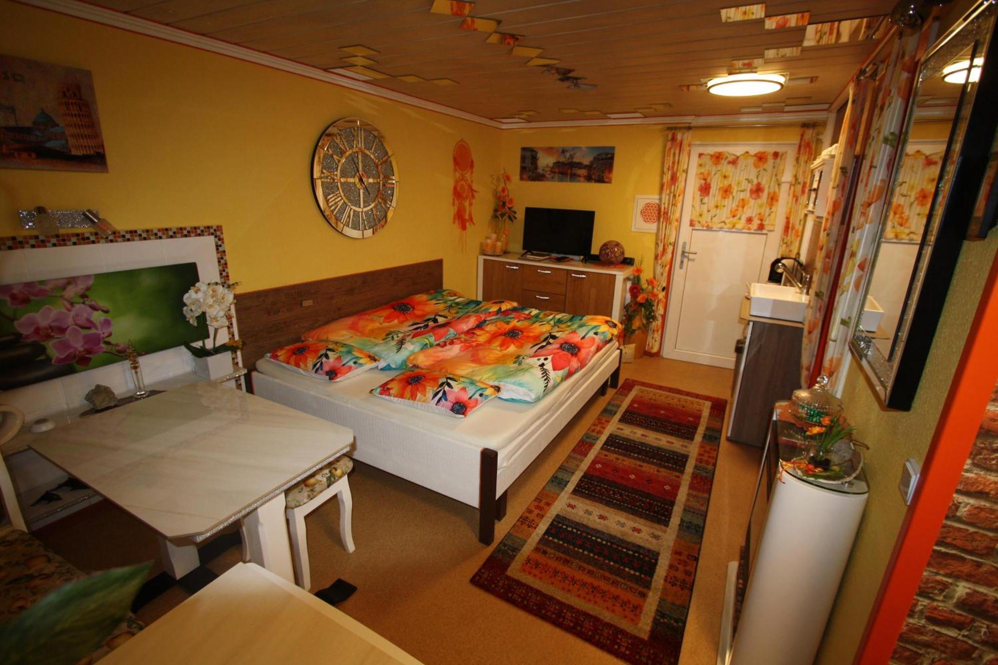 Ferien Bei Conny Apartment Nueziders Bagian luar foto